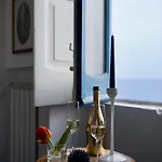 Apartment Sea View House *