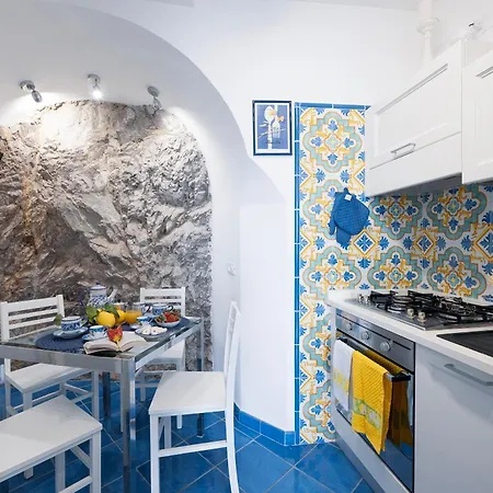 Διαμέρισμα Sea View House *